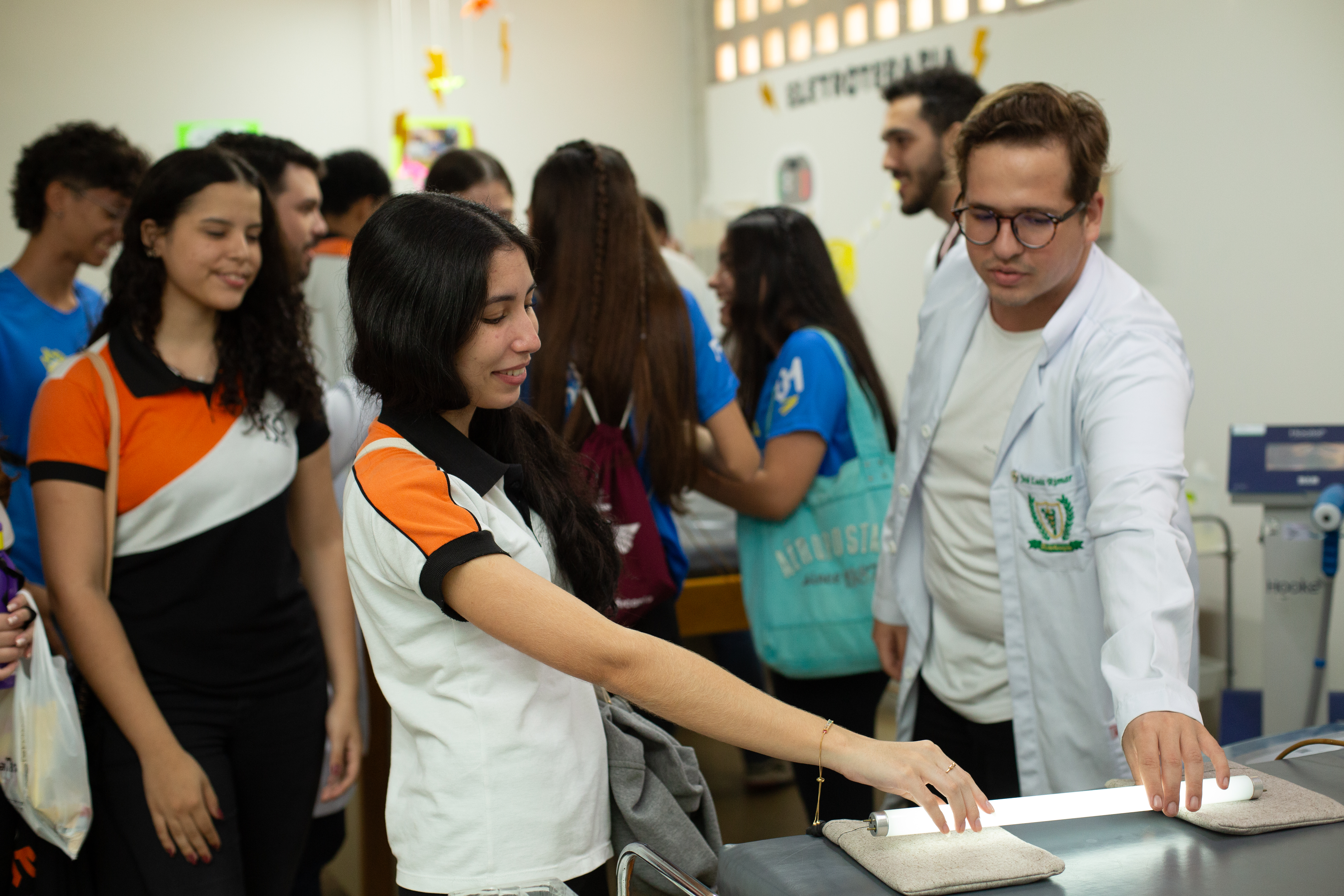 Feira de profissões para apoiar jovens na escolha da carreira acontece na Unipê