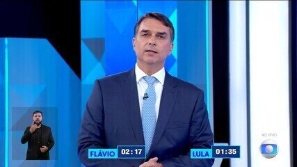 Fique por dentro: Flávio fugiu, abandonou 60 milhões de eleitores e narrativa de perseguição é para convertidos