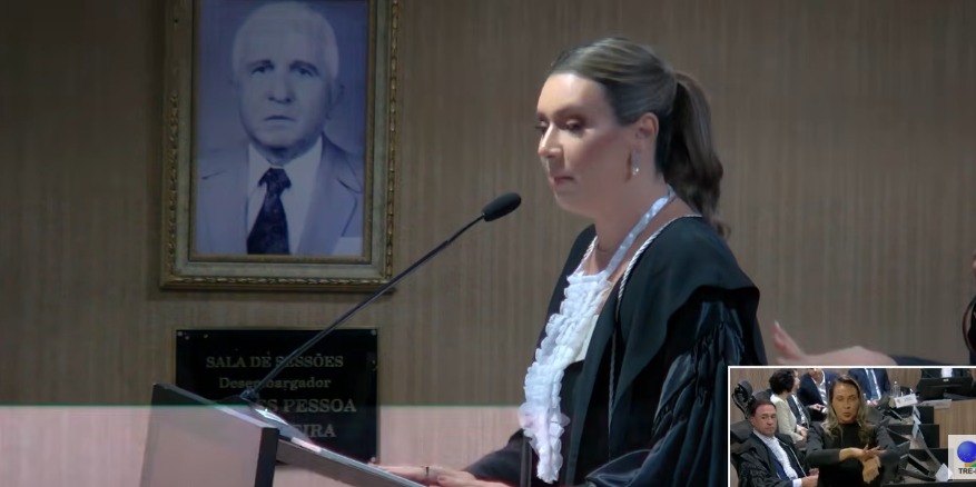 Giovanna Mayer toma posse no TRE-PB em vaga pioneira exclusiva a mulheres