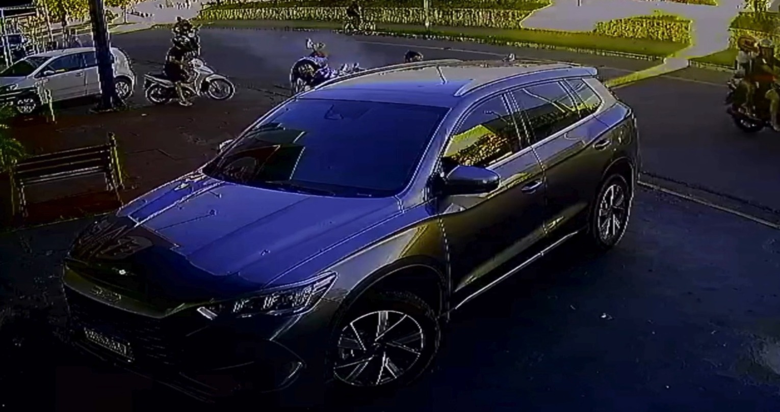 Motociclista morre após atropelar pedestre e bater em veículo em Campina Grande