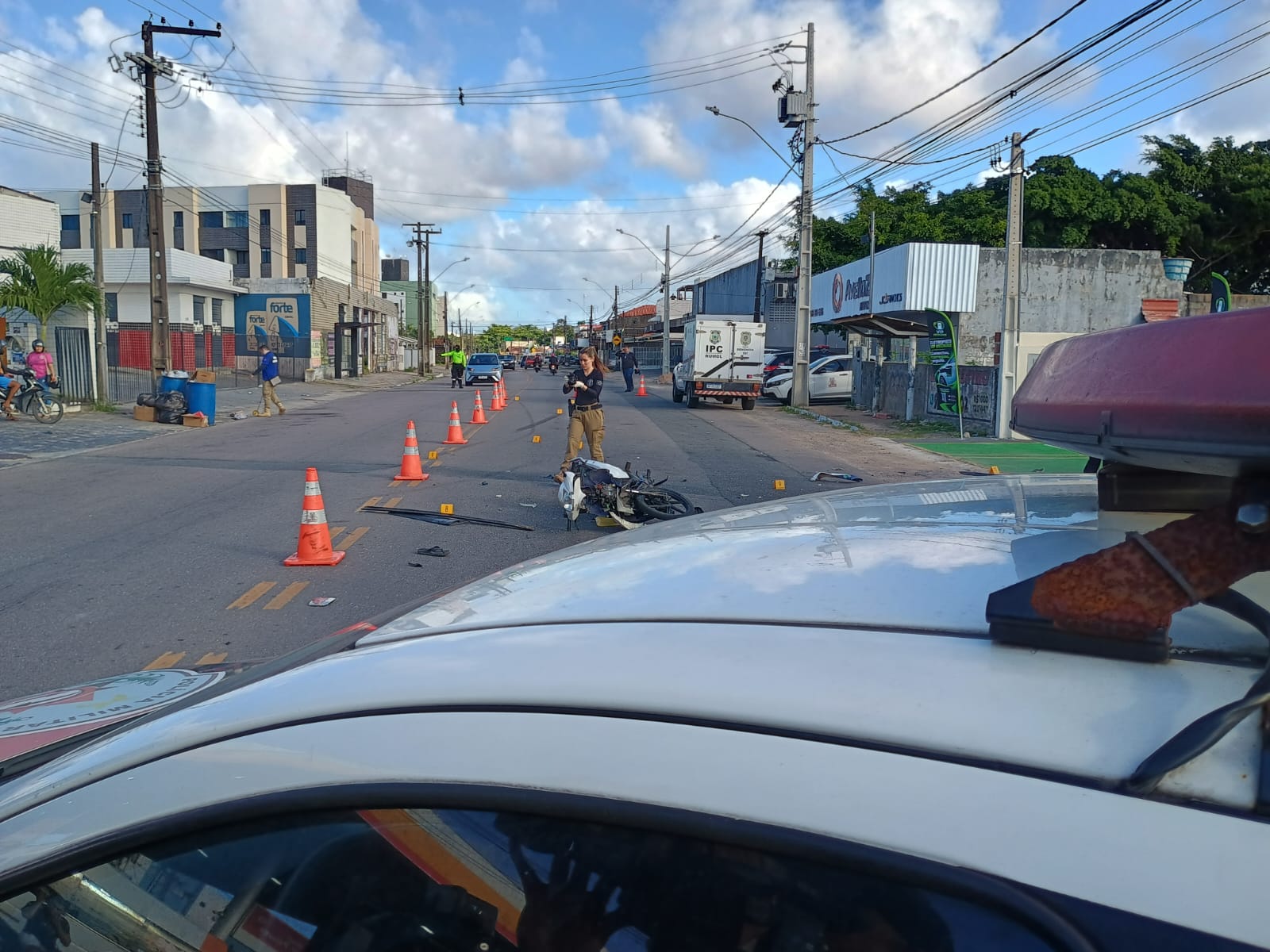 Motociclista morre em colisão com caminhonete em João Pessoa