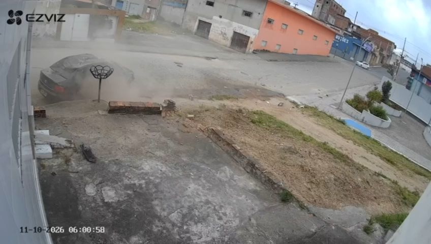 Motorista morre em Remígio após perder controle de carro e bater contra estrutura de concreto