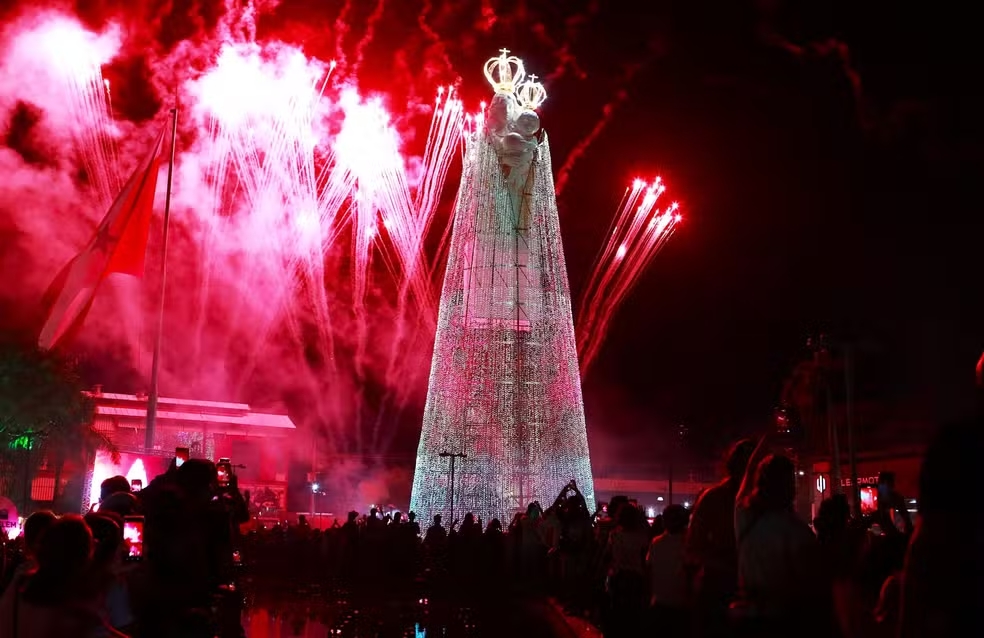 Paraibano assina imagem gigante de Nossa Senhora de Nazaré no Círio de Nazaré
