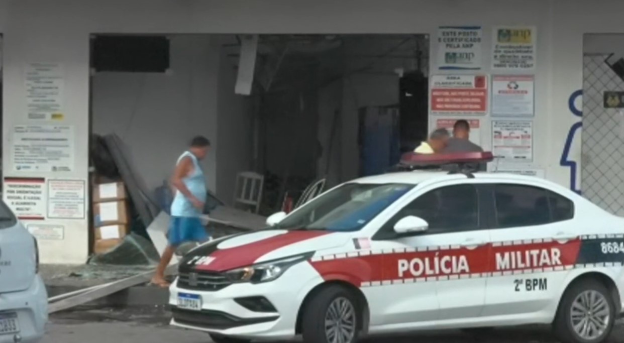 Posto de gasolina é alvo de explosão criminosa, em distrito de Campina Grande