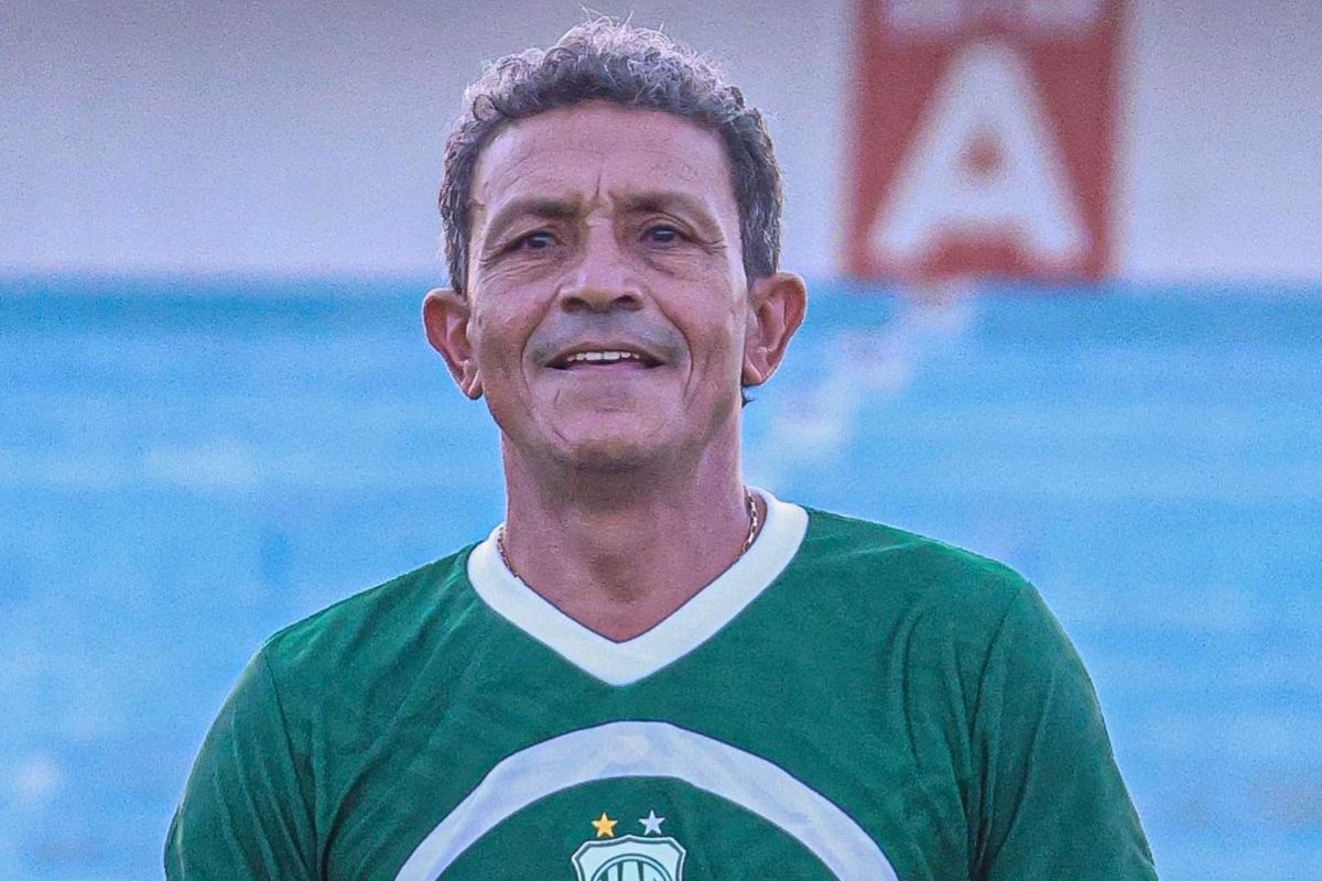 Relembre a carreira de Edmundo, atacante que marcou época no futebol paraibano