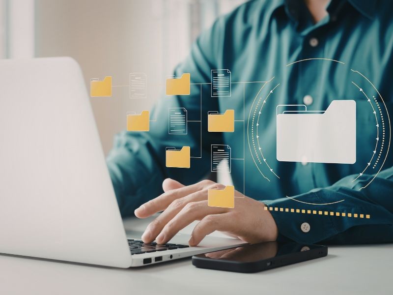 Em destaque: Responsabilidade digital e os crimes on e offline