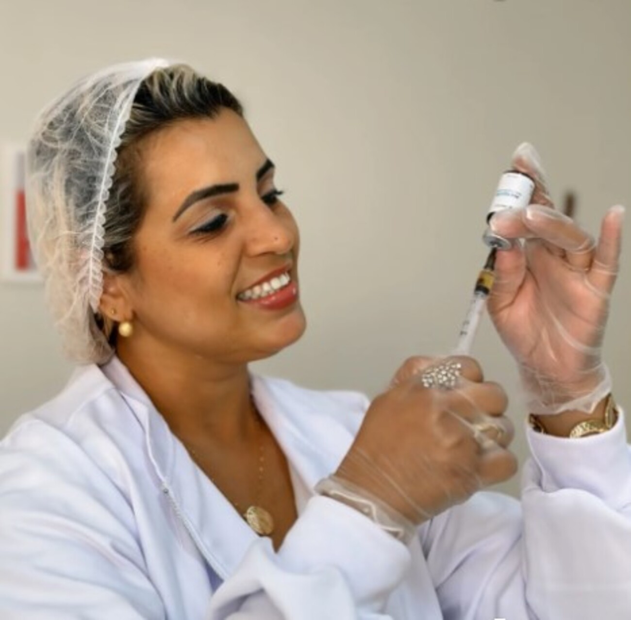Suspeita de se passar por médica recebe liberdade provisória, na PB