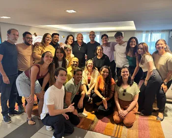 Coral universitário faz homenagem a Guilherme Arantes em João Pessoa; VÍDEO