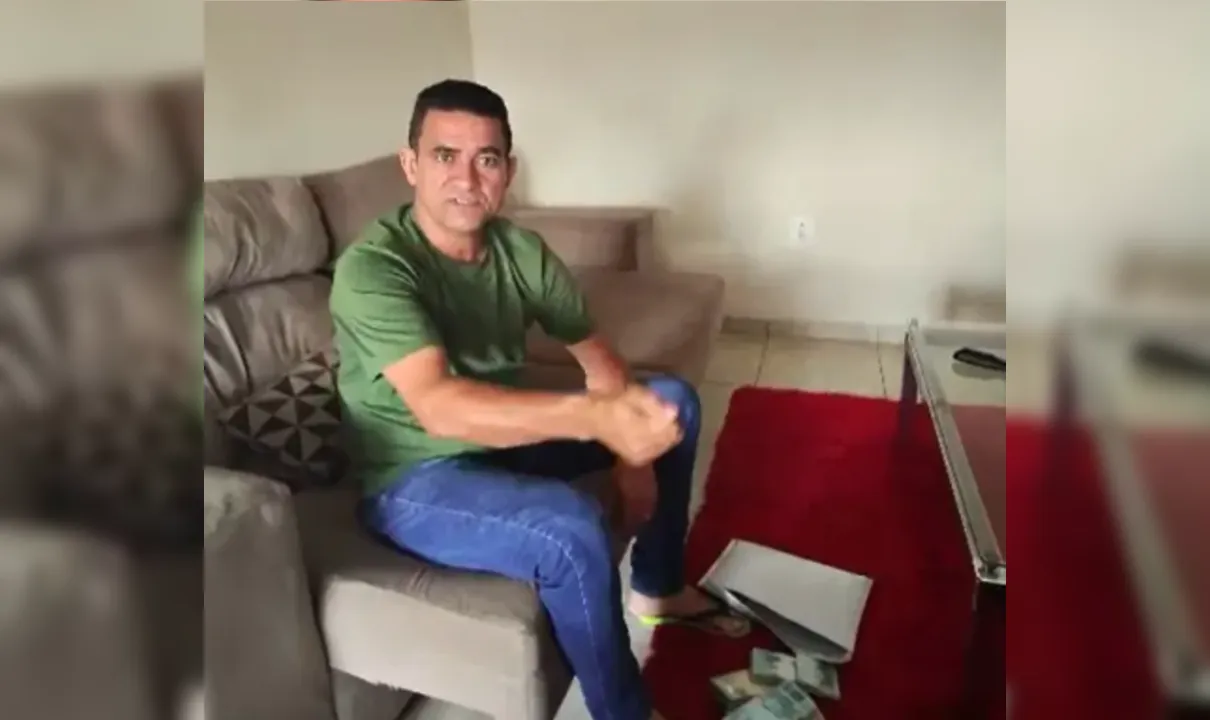 Prefeito é filmado recebendo bolsa com dinheiro antes de campanha na Paraíba; VEJA VÍDEO