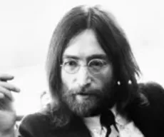 Lennon não era bom músico como McCartney, mas criou os Beatles