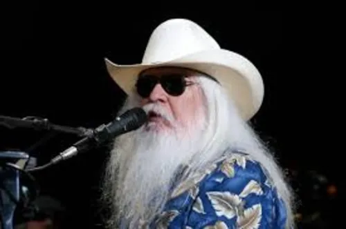 
				
					Autor de "A Song for You", Leon Russell morre aos 74 anos
				
				