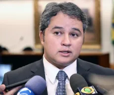 MPF pede fechamento de rádio do deputado Efraim na Paraíba