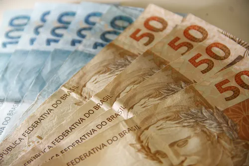 
				
					Prefeituras da PB recebem R$ 60 mi do FPM que tem queda de 17%
				
				