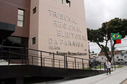 
				
					TJ define listas tríplices para duas vagas de membros substitutos no TRE-PB
				
				