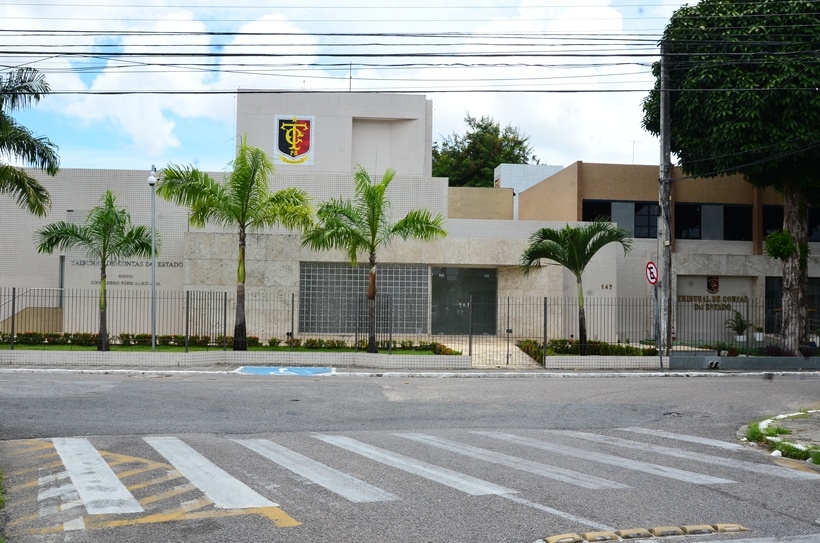 
				
					Concurso do TCE-PB é liberado após desembargador suspender liminar
				
				