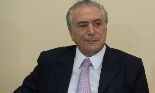 
                                        
                                            Temer se reúne com líderes da base aliada em jantar promovido por Maia
                                        
                                        