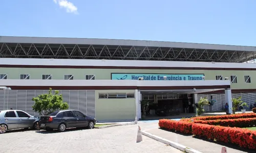 
                                        
                                            Grupo invade casa em Cabedelo, mata dois homens e deixa outros feridos
                                        
                                        