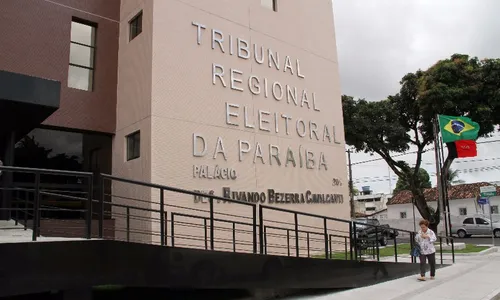 
                                        
                                            TJPB escolhe lista tríplice de juristas para vaga de membro efetivo do TRE
                                        
                                        