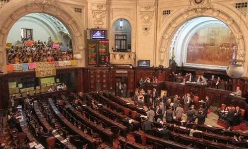 
                                        
                                            MP do RJ pede anulação de sessão que revogou prisão de deputados
                                        
                                        