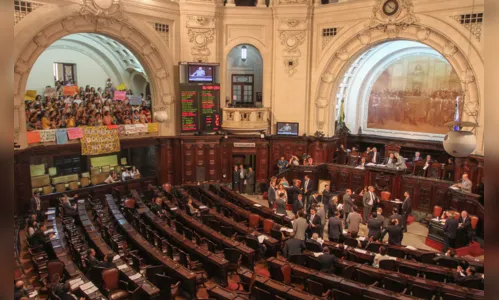 
				
					MP do RJ pede anulação de sessão que revogou prisão de deputados
				
				