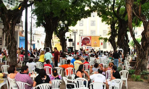 
                                        
                                            Agenda Cultural: sábado tem cosplay, feira criativa, samba e pagode anos 90
                                        
                                        