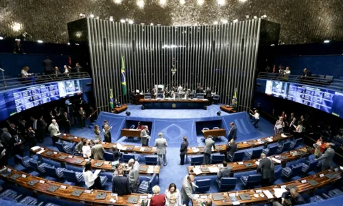 
                                        
                                            Senado aprova desconto de dívidas de produtores rurais
                                        
                                        