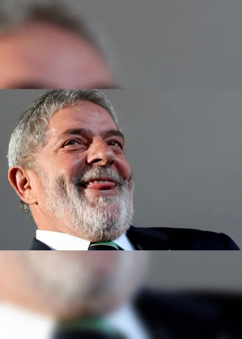 
                                        
                                            População faz marchinhas a favor e contra Lula antes do julgamento
                                        
                                        