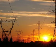 Problemas no cabo de transmissão deixa mais de 5 mil unidades sem energia