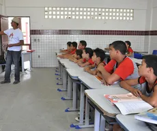 Matrículas de alunos novatos da rede municipal começam na quarta