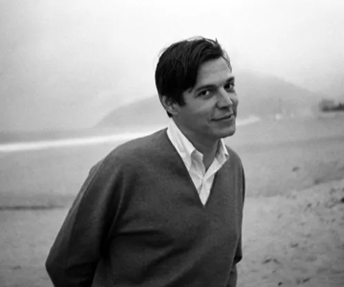 
				
					Neste carnaval sem carnaval, lembro que Tom Jobim também fez frevo. Você sabia?
				
				