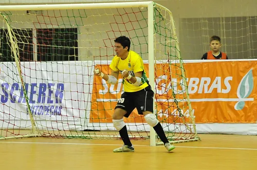 
				
					De mudança para o Jaraguá, João Neto celebra o melhor ano de sua carreira
				
				