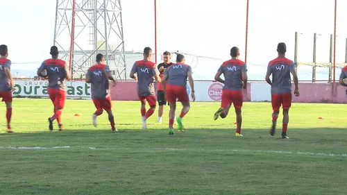 
				
					Campinense: zagueiro Fred é o segundo que deixa o clube ainda na pré-temporada
				
				