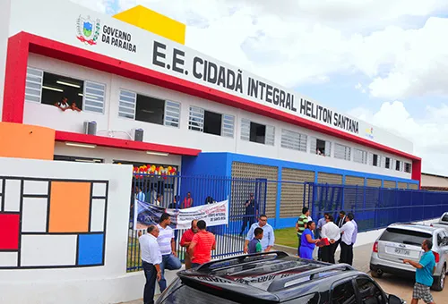 
				
					Paraíba deve atingir marca de 100 escolas estaduais integrais em 2018
				
				
