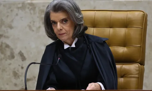 
                                        
                                            Cármen Lúcia suspende parte do decreto de indulto natalino
                                        
                                        