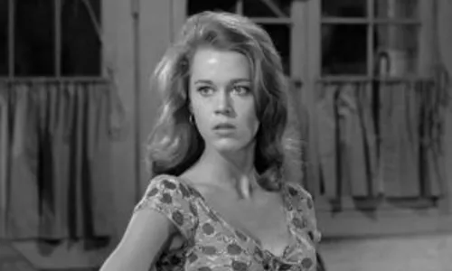 
				
					Jane Fonda, atriz, ativista e símbolo sexual, faz 80 anos
				
				