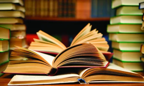 
                                        
                                            Justiça Federal doa mais de mil livros à Secretaria de Educação do Estado
                                        
                                        