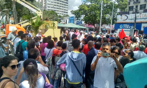 
                                        
                                            Sindicalistas e professores protestam contra reforma da previdência na PB
                                        
                                        