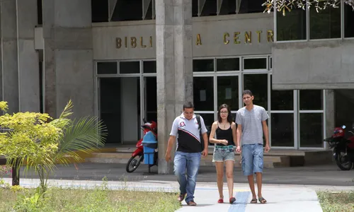 
                                        
                                            Abertas inscrições para transferência de outras universidades para UFPB
                                        
                                        