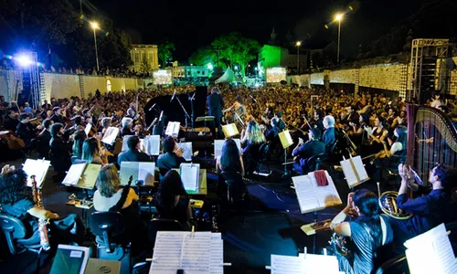 
                                        
                                            Penúltimo dia do Festival de Música une brasileiros e estrangeiros
                                        
                                        