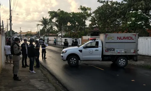 
                                        
                                            Homem é morto com tiro nas costas ao sair de festa no Rangel
                                        
                                        