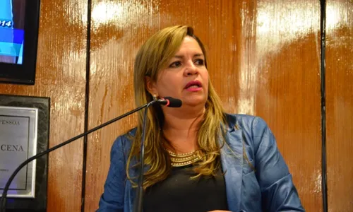 
                                        
                                            Vereadora nega envolvimento com traficantes após participar de festa no São José
                                        
                                        