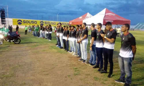 
                                        
                                            Sousa apresenta 26 jogadores do time de 2018
                                        
                                        