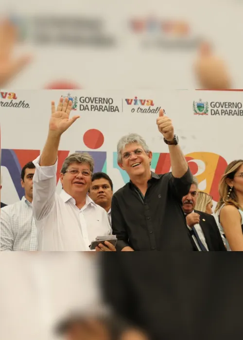 
                                        
                                            João Azevedo deixa cargo para disputar governo do estado
                                        
                                        