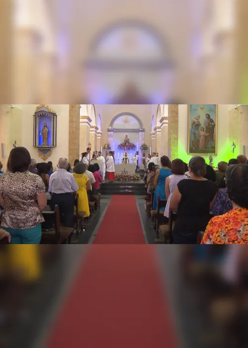 
                                        
                                            Após avanço da Covid-19, igrejas católicas de Sousa adiam retorno de missas presenciais
                                        
                                        