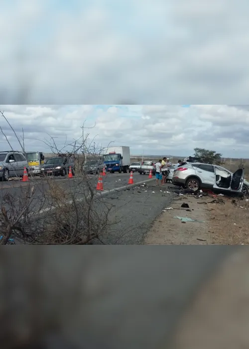 
                                        
                                            Casal morto na BR-230 viajava para Natal com família em Olivedos
                                        
                                        