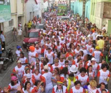 Foliões do Ferro e Fuzarca do Gordo agitam pré-carnaval em Campina Grande
