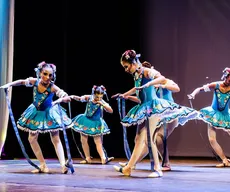 Dia Internacional da Dança tem aula pública no Teatro Santa Roza