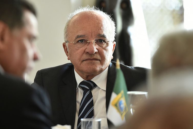 
				
					Ex-governador do Amazonas está preso na Superintendência da PF em Manaus
				
				