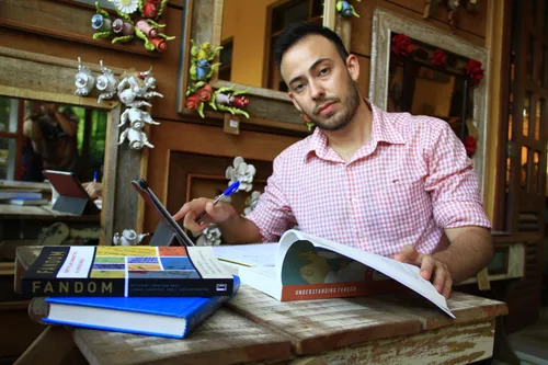 
				
					Professor da UFPB cria campanha para publicar livro e distribuir em universidades
				
				
