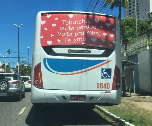 
				
					Mistério de 'Tchutchu': anúncio em ônibus chama atenção em João Pessoa
				
				